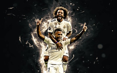 浩瀚体育焦点-久保建英凌空抽射技压群雄